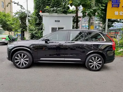 Volvo XC90 2019, 73000 км, за 175600 CNY