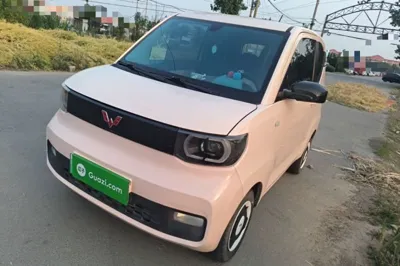 Wuling Hongguang MINIEV 2021, 29400 км, за 27282.78 CNY - фото 1
