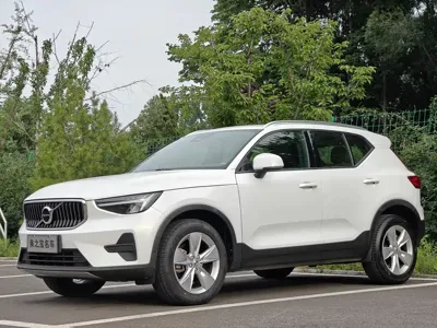 Volvo XC40 2023, 30000 км, за 89900 CNY