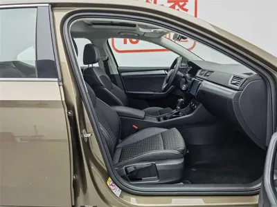 Skoda Superb 2017, 68500 км, за 43800 CNY - фото 23