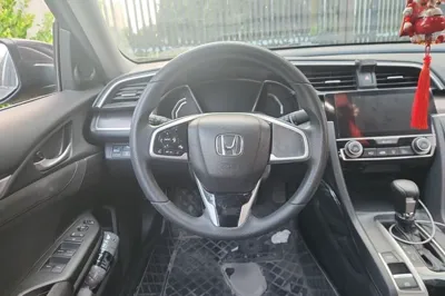 Honda Civic 2019, 49800 км, за 64014.83 CNY - фото 10