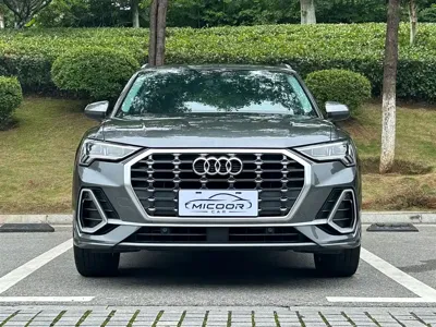 Audi Q3 2022, 40000 км, за 189800 CNY