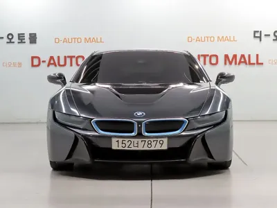 BMW i8 · 2015 год