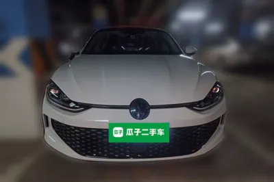 Volkswagen Lamando 2023, 22400 км, за 98718.64 CNY