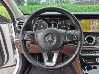 Mercedes-Benz E-Class 2018, 106858 км, за 19500000 KRW - фото 13