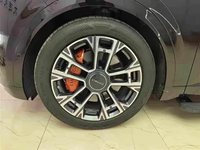 Lynk & Co 领克900 2025, 15000 км, за 246000 CNY - фото 8