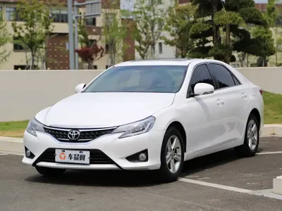 Toyota Reiz · 2016 год