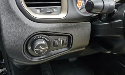 Jeep Renegade 2016, 69006 км, за 9400000 KRW - фото 29
