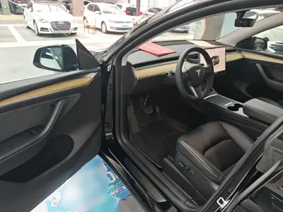 Tesla Model Y 2023, 73800 км, за 163100 CNY - фото 16