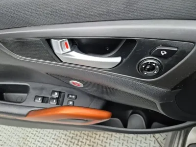 Hyundai Veloster 2016, 97109 км, за 6600000 KRW - фото 18