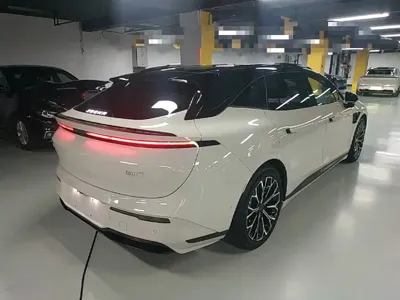 Zeekr 极氪007GT 2025, 15900 км, за 171300 CNY - фото 7