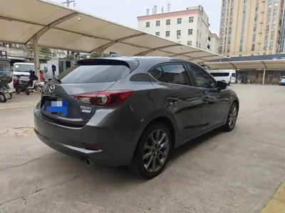Mazda 3 Axela 2018, 140000 км, за 48000 CNY