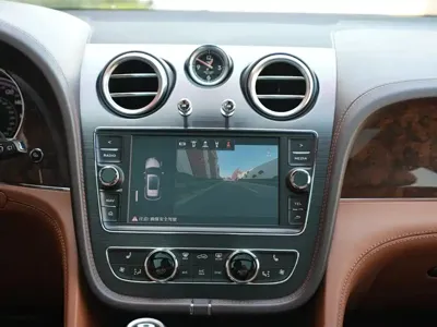 Bentley Bentayga 2019, 180000 км, за 828000 CNY - фото 18