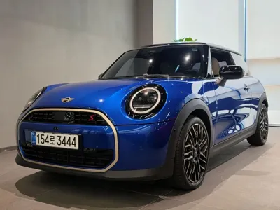 MINI Cooper · 2025 год
