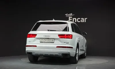Audi Q7 2019, 111761 км, за 24500000 KRW