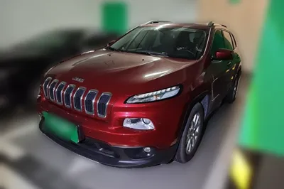 Jeep Cherokee · 2016 год