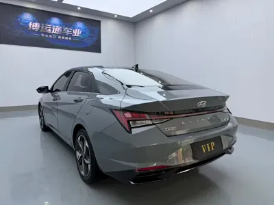 Hyundai Elantra 2023, 32000 км, за 82000 CNY