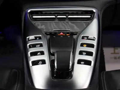 Mercedes-Benz AMG GT 2020, 16000 км, за 578000 CNY - фото 18