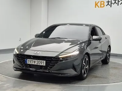 Hyundai Avante · 2023 год