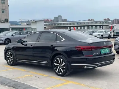 Volkswagen Passat 2021, 50000 км, за 99800 CNY - фото 9