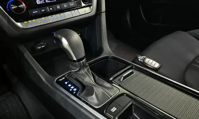 Hyundai Sonata 2018, 71999 км, за 12900000 KRW - фото 9