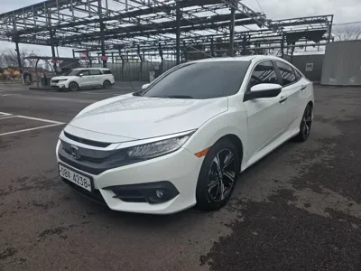 Honda Civic · 2017 год