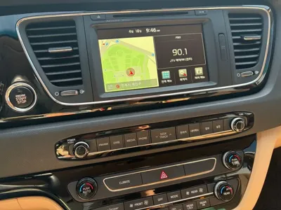 Kia Canival 2016, 86077 км, за 15500000 KRW - фото 14