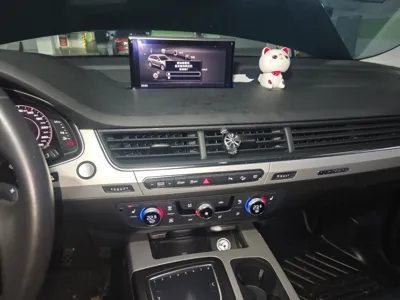 Audi Q7 2019, 85200 км, за 193292.62 CNY - фото 14