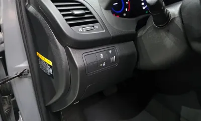 Hyundai Accent 2019, 23939 км, за 10000000 KRW - фото 17