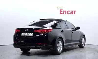 Kia K5 2013, 152276 км, за 2264.93 USD