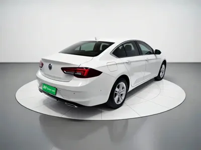 Buick Regal 2020, 74200 км, за 49700 CNY - фото 6