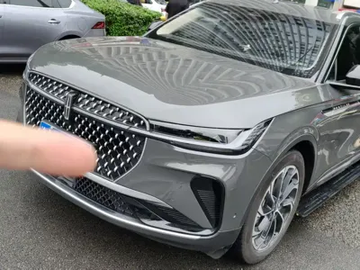 Lincoln Nautilus · 2023 год
