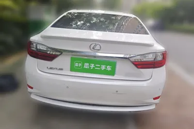 Lexus ES 2015, 81400 км, за 98051.52 CNY - фото 5