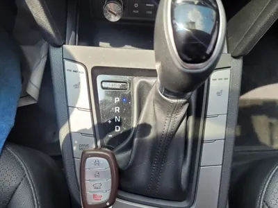 Hyundai Avante 2018, 37727 км, за 10300000 KRW - фото 9