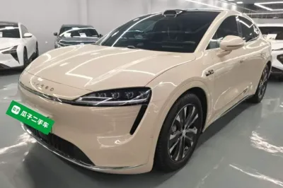 Hima Luxeed R7 · 2025 год