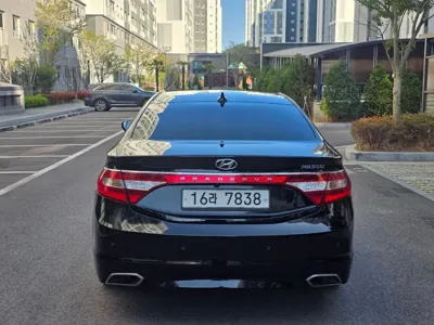 Hyundai Grandeur 2015, 145317 км, за 8200000 KRW - фото 3