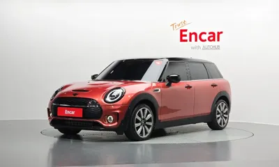 MINI Clubman · 2023 год