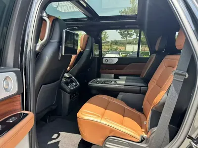 Lincoln Navigator 2019, 140000 км, за 318000 CNY - фото 8