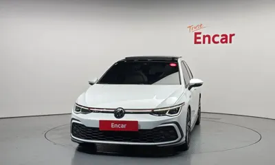 Volkswagen Golf 2024, 13525 км, за 36800000 KRW