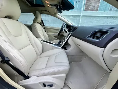 Volvo S60 2014, 100000 км, за 28000 CNY - фото 9