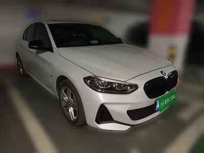 BMW 1 Series 2021, 14700 км, за 91799.58 CNY