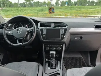 Volkswagen Tiguan L 2017, 59000 км, за 59800 CNY