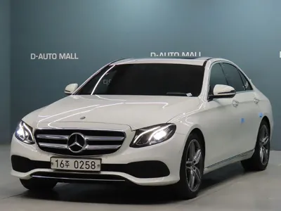 Mercedes-Benz E-Class · 2017 год