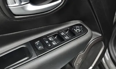Jeep Renegade 2021, 60668 км, за 16300000 KRW - фото 18