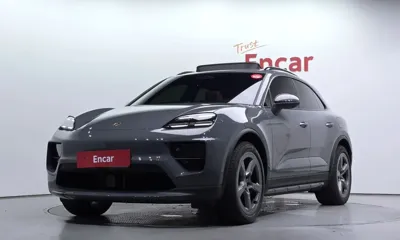 Porsche Macan · 2025 год