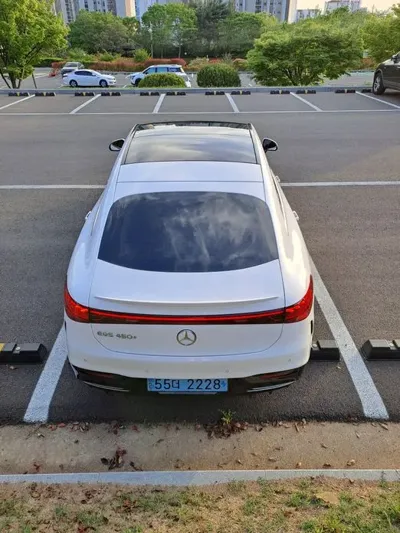 Mercedes-Benz EQS 2022, 69000 км, за 83410000 KRW