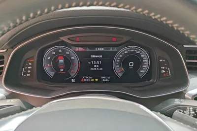 Audi A6L 2020, 47100 км, за 178120.39 CNY - фото 11