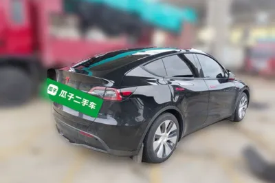 Tesla Model Y 2022, 79800 км, за 185186.48 CNY