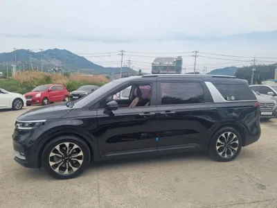 Kia Canival 2022, 55000 км, за 22700000 KRW