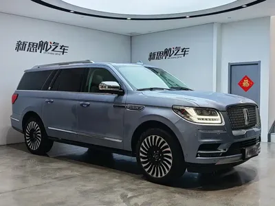 Lincoln Navigator 2022, 24000 км, за 638000 CNY